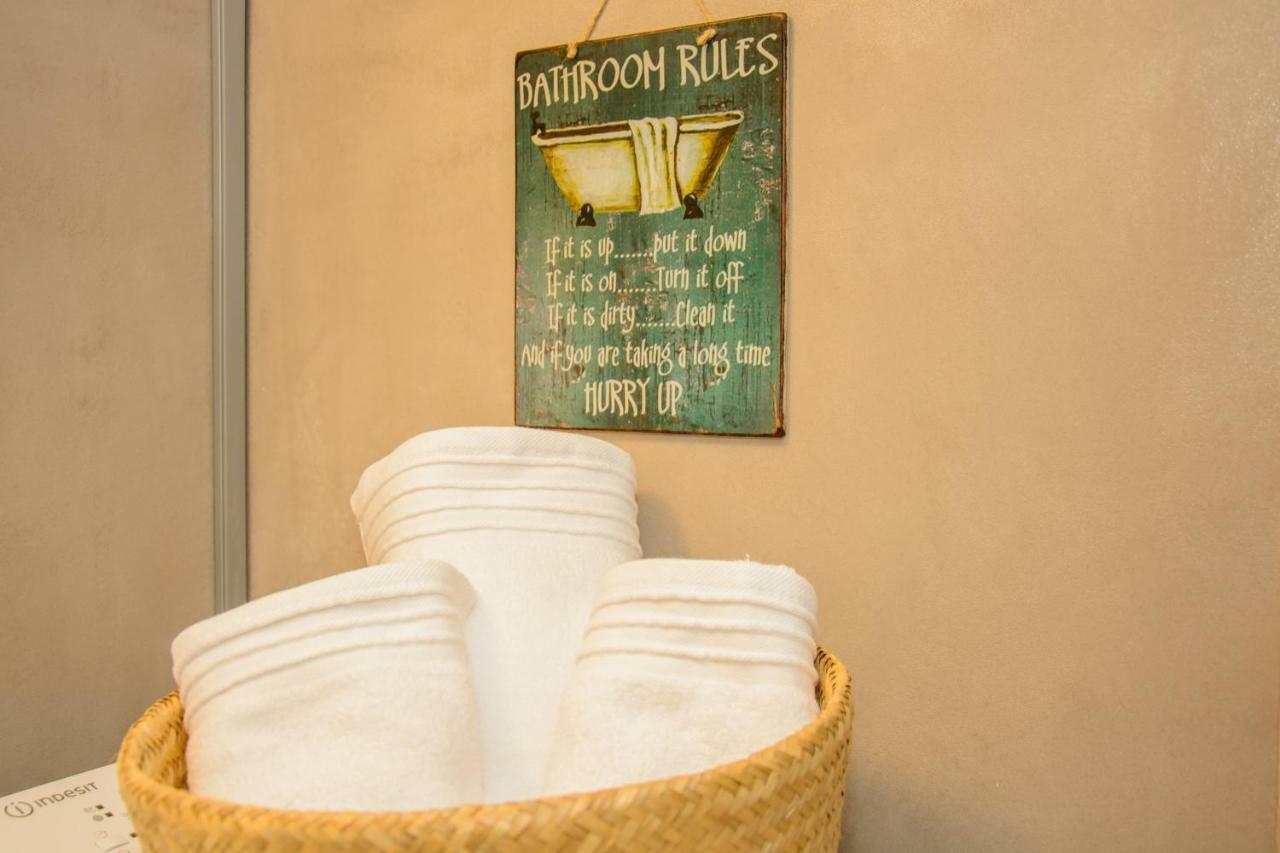 Neighborly Nest - In The Heart Of Apartment Athens